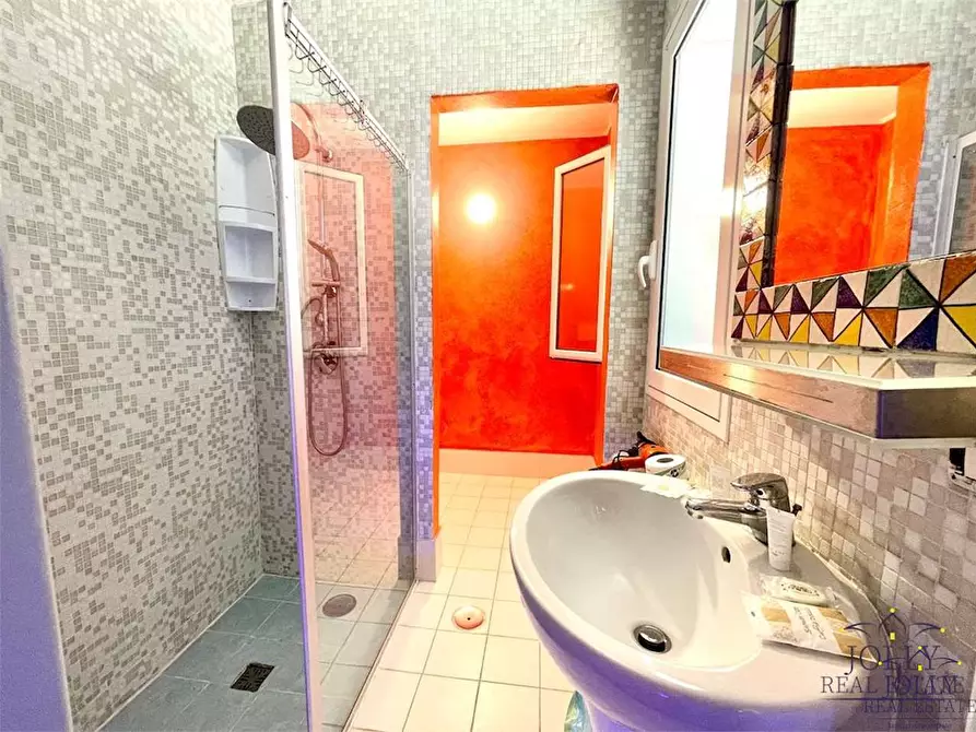 Immagine 43 di Villa in vendita  in Via Senigallia a Siracusa