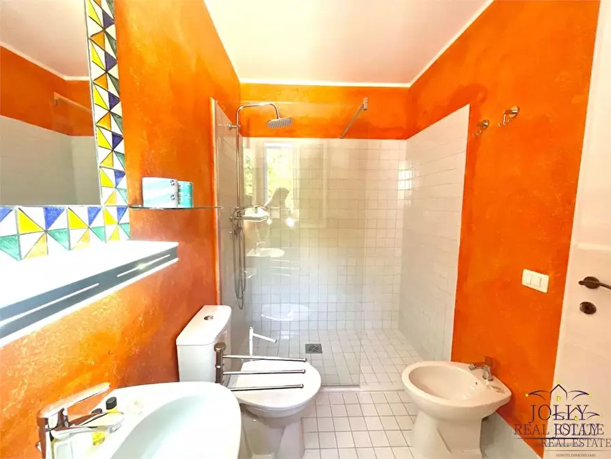 Immagine 50 di Villa in vendita  in Via Senigallia a Siracusa