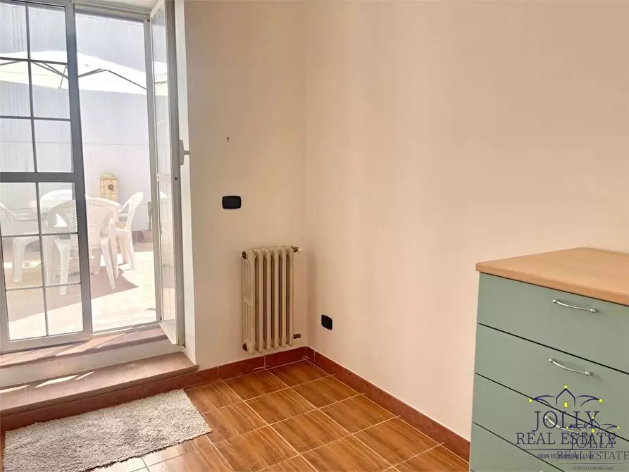 Immagine 43 di Stabile in vendita  in Torino a Siracusa