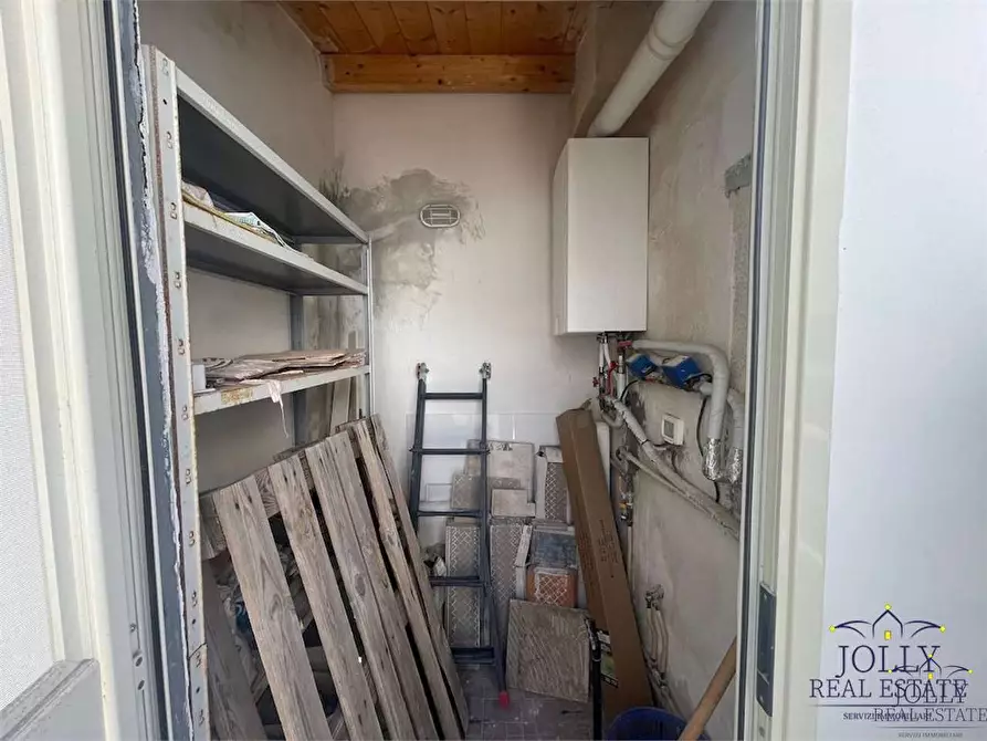 Immagine 48 di Stabile in vendita  in Torino a Siracusa