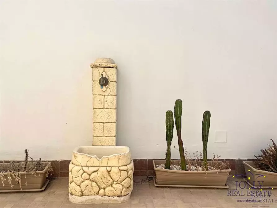 Immagine 49 di Stabile in vendita  in Torino a Siracusa