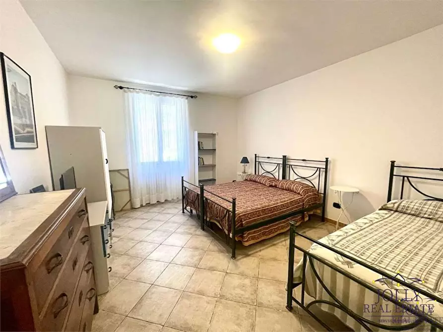 Immagine 65 di Stabile in vendita  in Torino a Siracusa