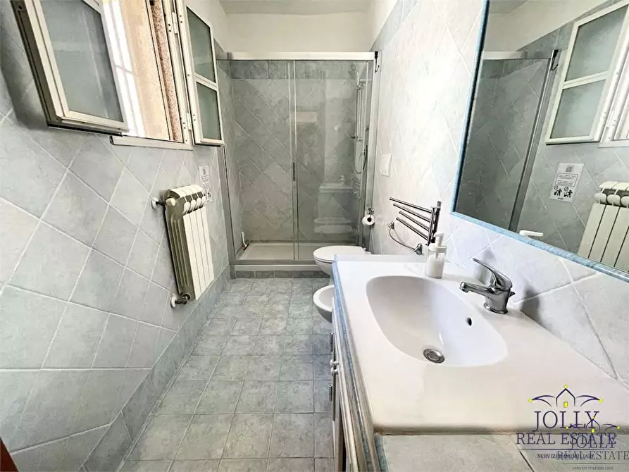 Immagine 30 di Casa indipendente in vendita  in Torino a Siracusa