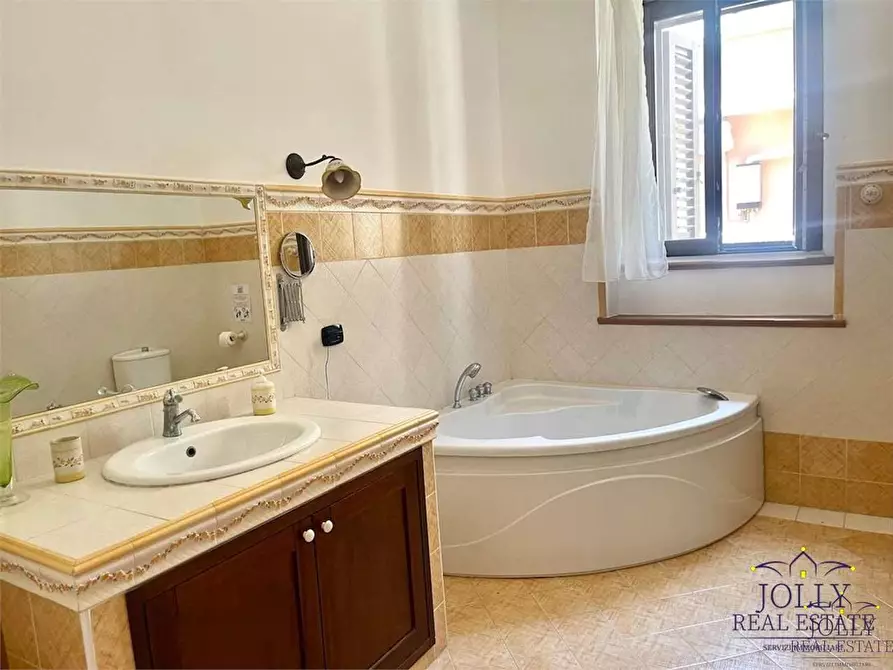 Immagine 36 di Casa indipendente in vendita  in Torino a Siracusa