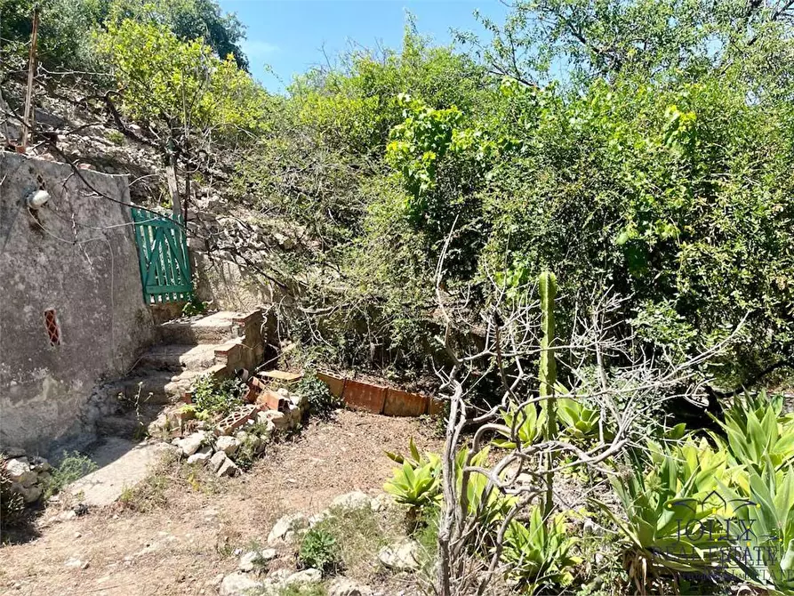 Immagine 39 di Villa in vendita  in Martello a Avola
