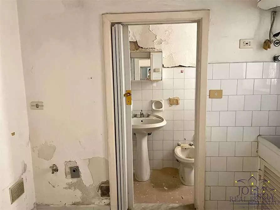 Immagine 20 di Stabile in vendita  in Isonzo a Siracusa