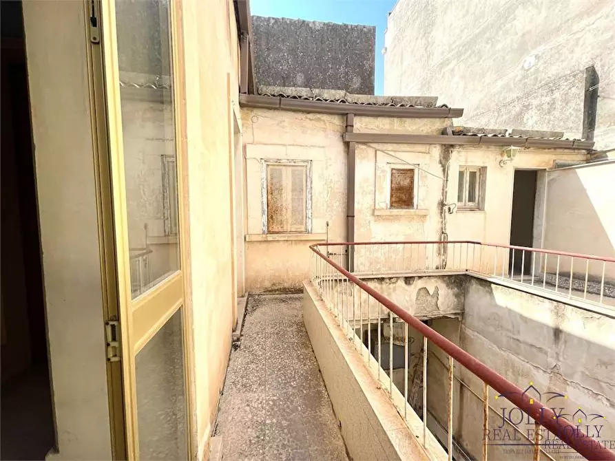 Immagine 38 di Stabile in vendita  in Isonzo a Siracusa