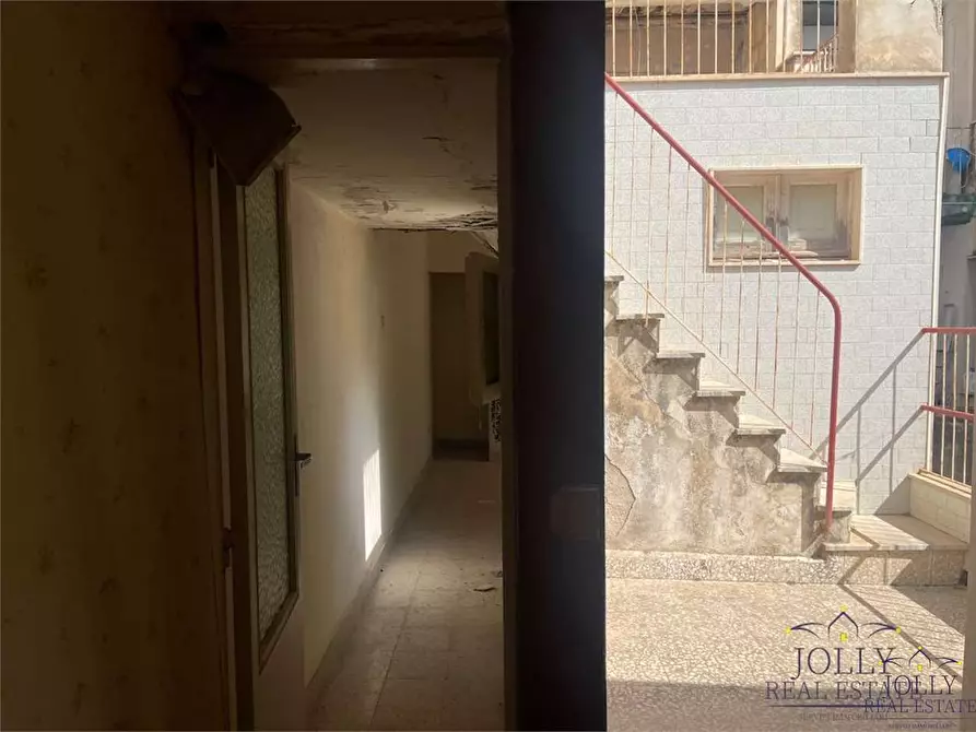 Immagine 49 di Stabile in vendita  in Isonzo a Siracusa