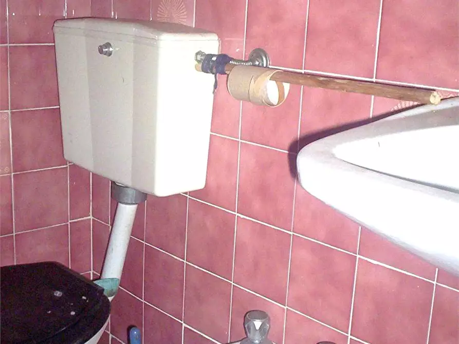 Immagine 14 di Casa indipendente in vendita  in Regione Brua - Via del brich  11 a Martiniana Po