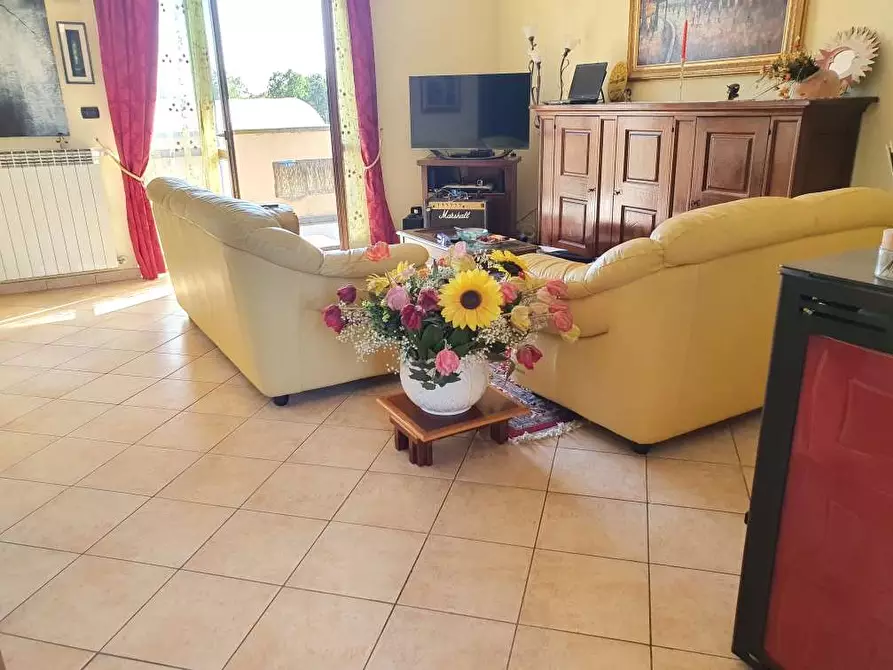 Immagine 3 di Quadrilocale in vendita  in Via Colverso a La Cassa