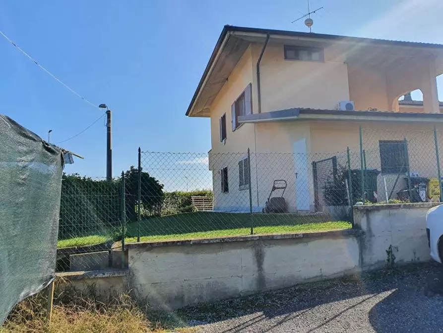 Immagine 12 di Quadrilocale in vendita  in Via Colverso a La Cassa