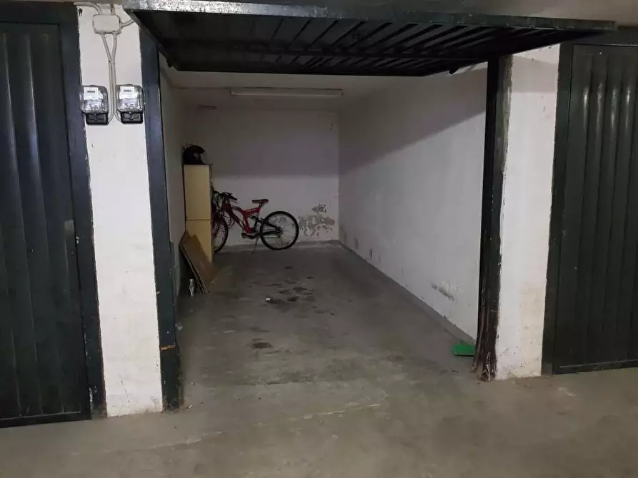 Immagine 1 di Garage in vendita  in Corso Tazzoli 170 a Torino