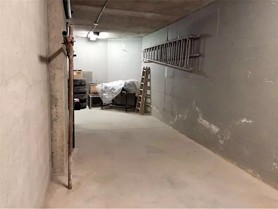 Immagine 6 di Garage in vendita  in Via Cervino 5 a Alpignano