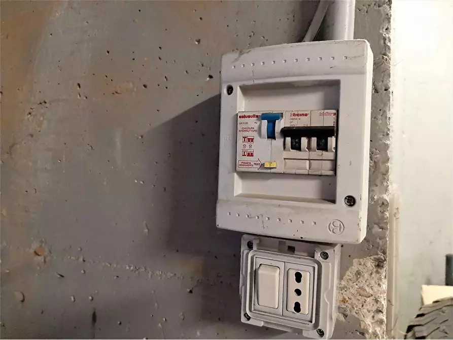 Immagine 15 di Garage in vendita  in Via Cervino 5 a Alpignano