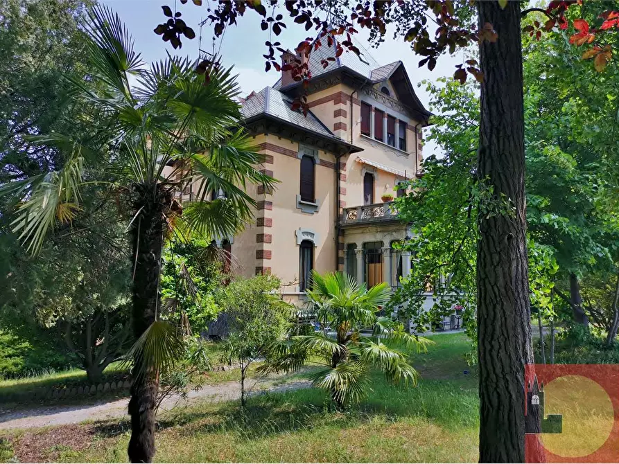 Immagine 1 di Villa in vendita  in Via Alpignano a Rivoli