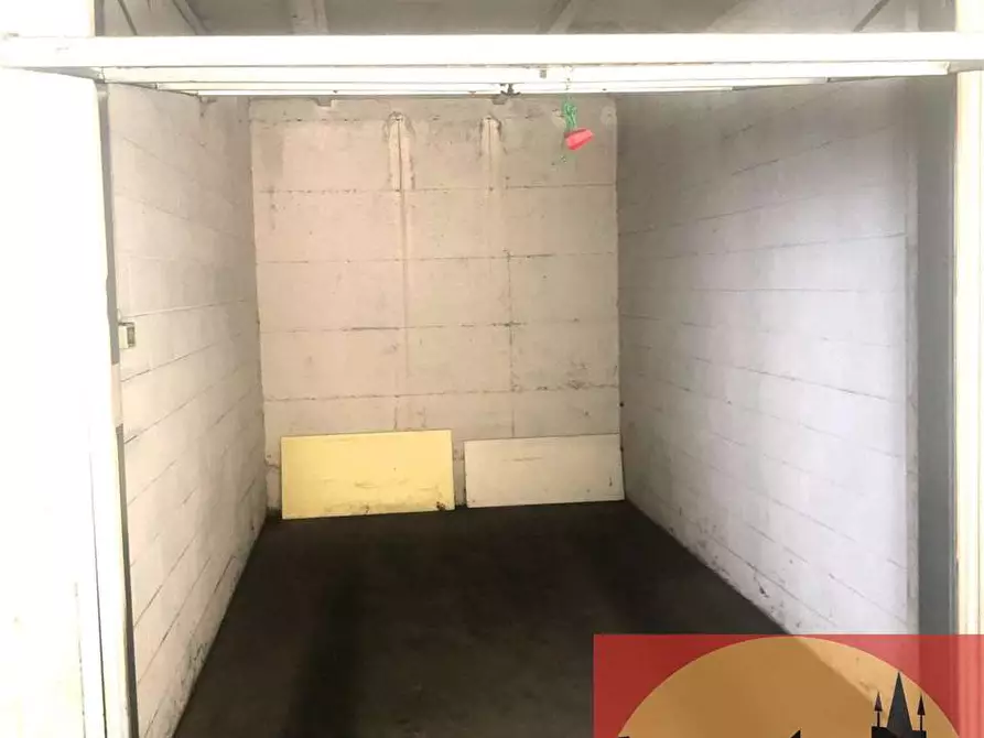 Immagine 5 di Garage in vendita  in Via Fratelli Macario 13 a Rivoli