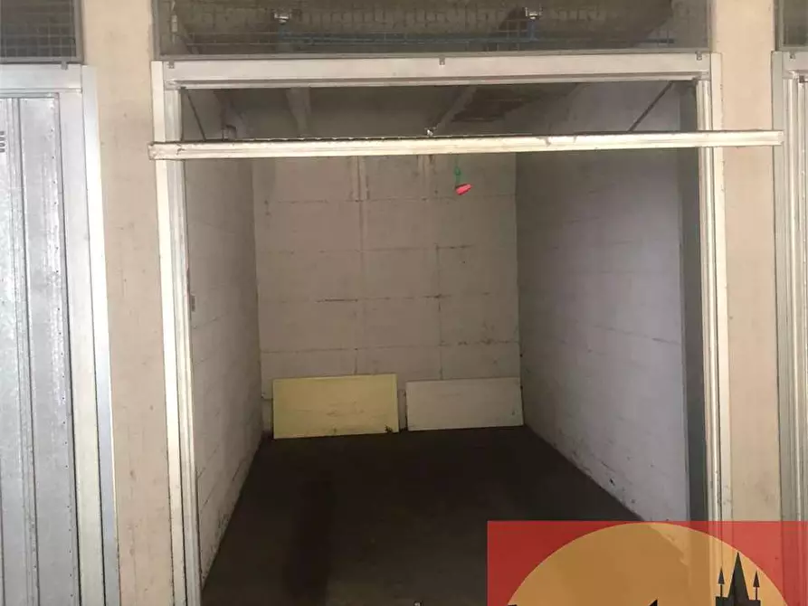 Immagine 6 di Garage in vendita  in Via Fratelli Macario 13 a Rivoli