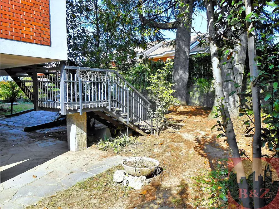 Immagine 27 di Villa in vendita  in Viale XXV aprile 10 a Rosta