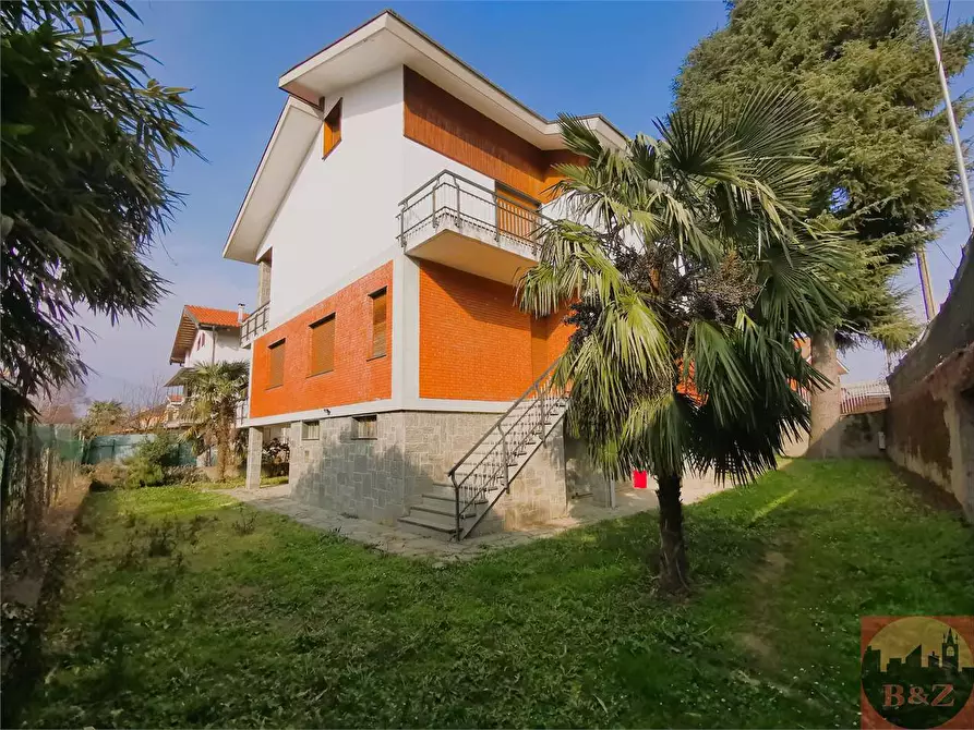 Immagine 36 di Villa in vendita  in Viale XXV aprile 10 a Rosta