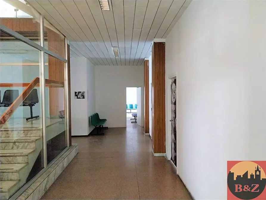 Immagine 5 di Ufficio in affitto  in Corso Regina Margherita 304 a Torino