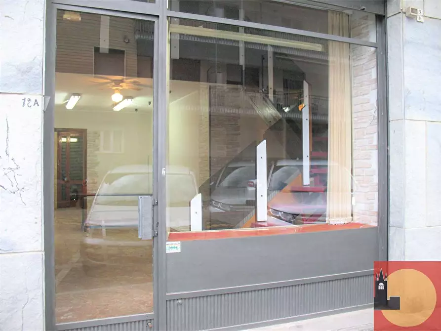 Immagine 4 di Negozio in affitto  in Via Po 12 a Rivoli