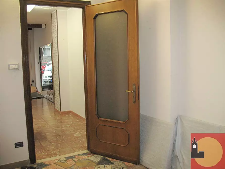Immagine 9 di Negozio in affitto  in Via Po 12 a Rivoli