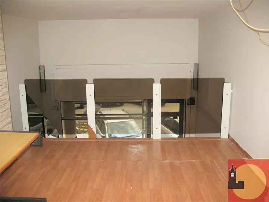 Immagine 12 di Negozio in affitto  in Via Po 12 a Rivoli