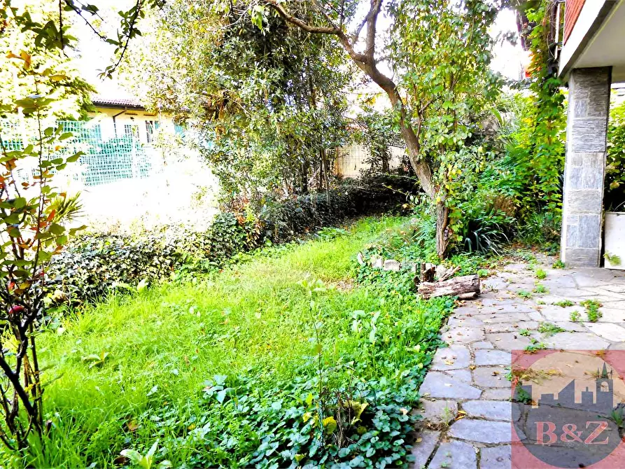 Immagine 89 di Quadrilocale in vendita  in Viale XXV aprile 10 a Rosta