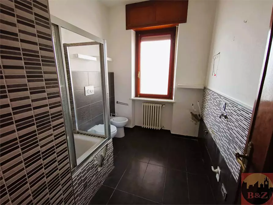 Immagine 70 di Quadrilocale in vendita  in Viale XXV aprile 10 a Rosta