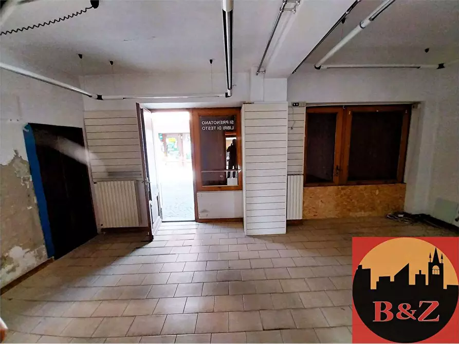 Immagine 2 di Negozio in affitto  in Via Matteotti 8 a Villarbasse