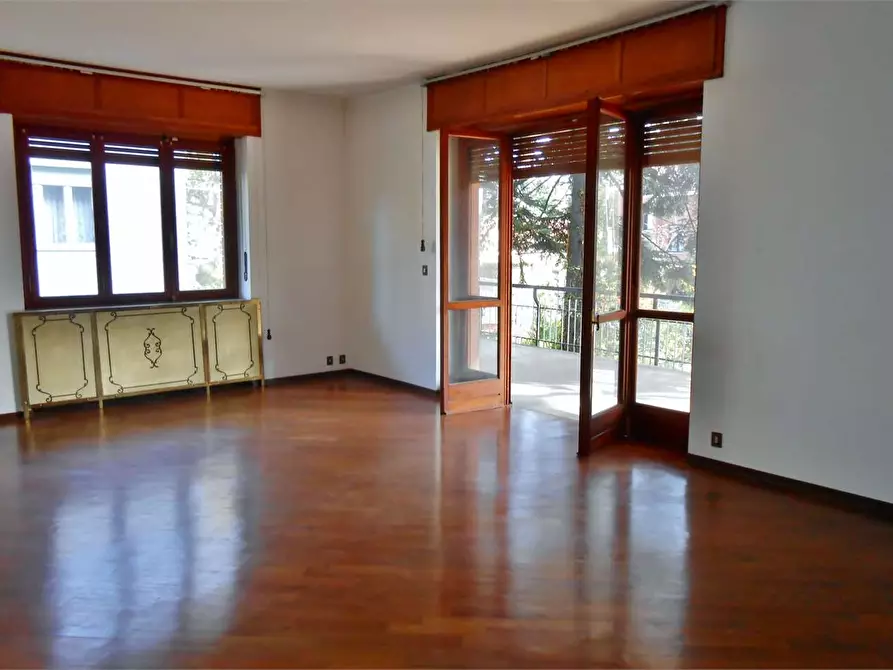 Immagine 46 di Quadrilocale in vendita  in Viale XXV aprile 10 a Rosta