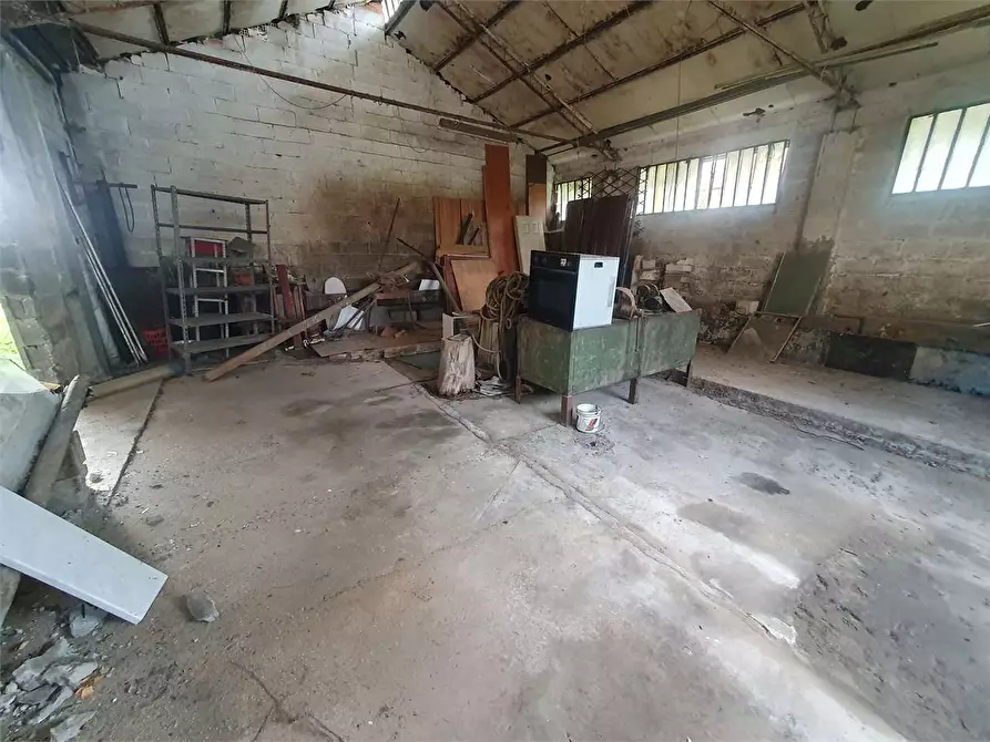 Immagine 4 di Magazzino in vendita  in Via Sant'Agostino 2 a Avigliana