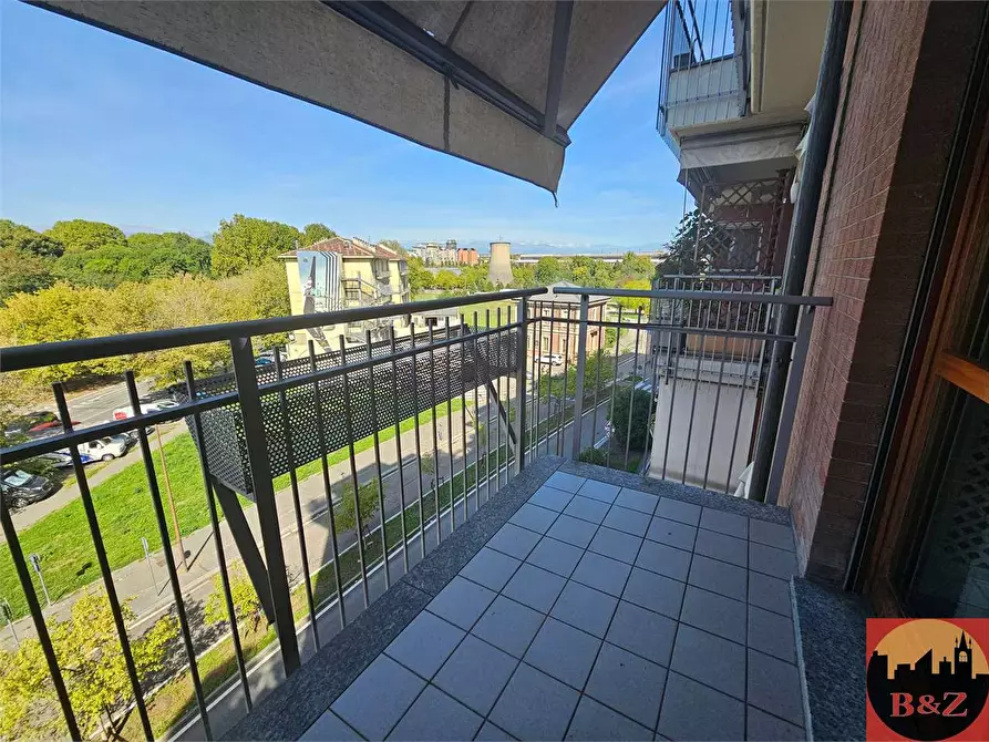 Immagine 2 di Quadrilocale in vendita  in Corso Umbria 48 a Torino