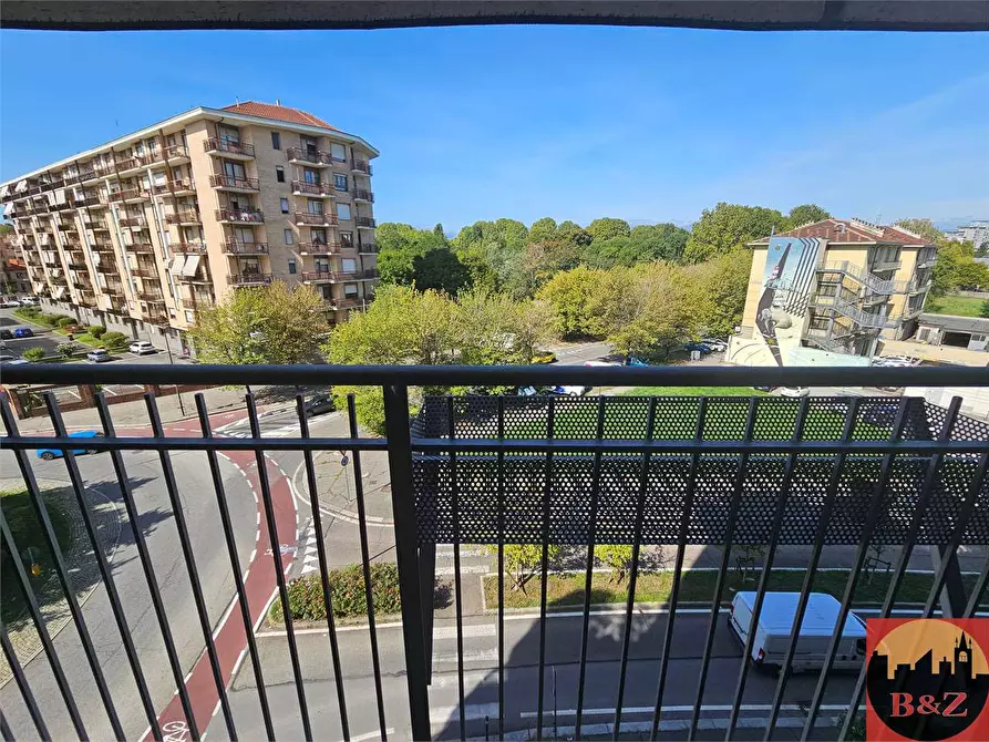 Immagine 21 di Quadrilocale in vendita  in Corso Umbria 48 a Torino