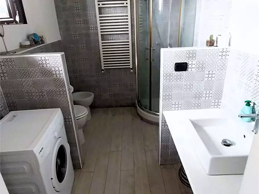 Immagine 31 di Trilocale in vendita  in Via Monte Grappa 2 a Rivoli