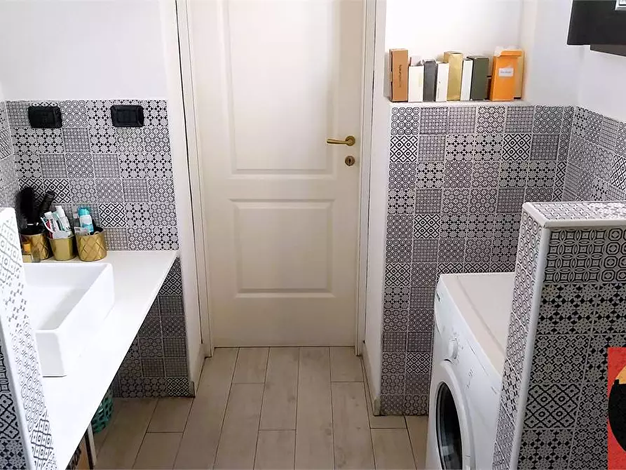 Immagine 32 di Trilocale in vendita  in Via Monte Grappa 2 a Rivoli