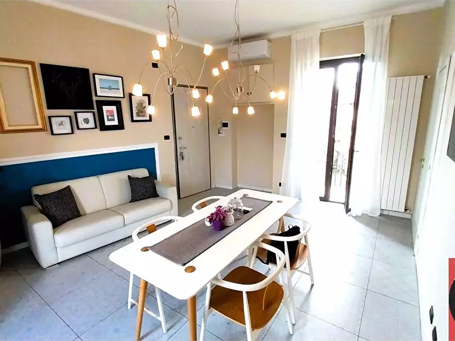 Immagine 2 di Trilocale in vendita  in Via Monte Grappa 2 a Rivoli