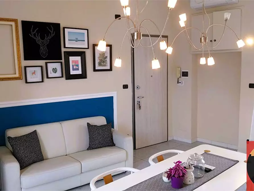 Immagine 3 di Trilocale in vendita  in Via Monte Grappa 2 a Rivoli