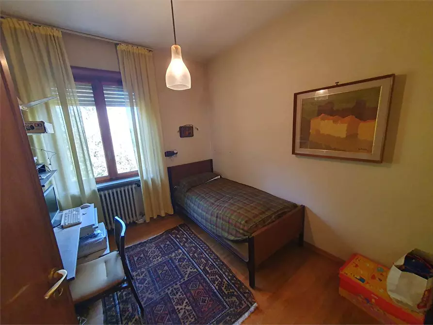 Immagine 29 di Villa in vendita  in Viale del castello 2 a Reano