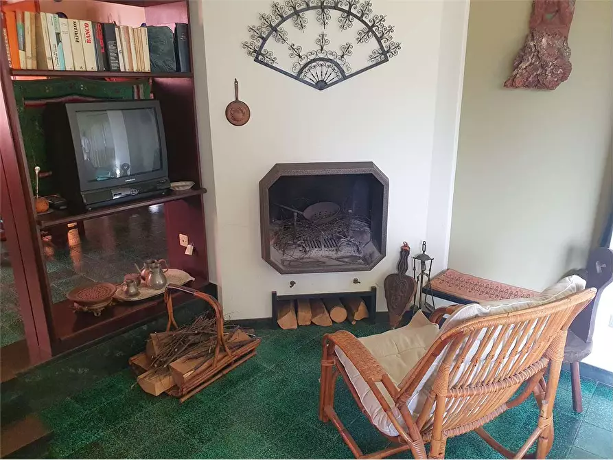 Immagine 15 di Villa in vendita  in Viale del castello 2 a Reano