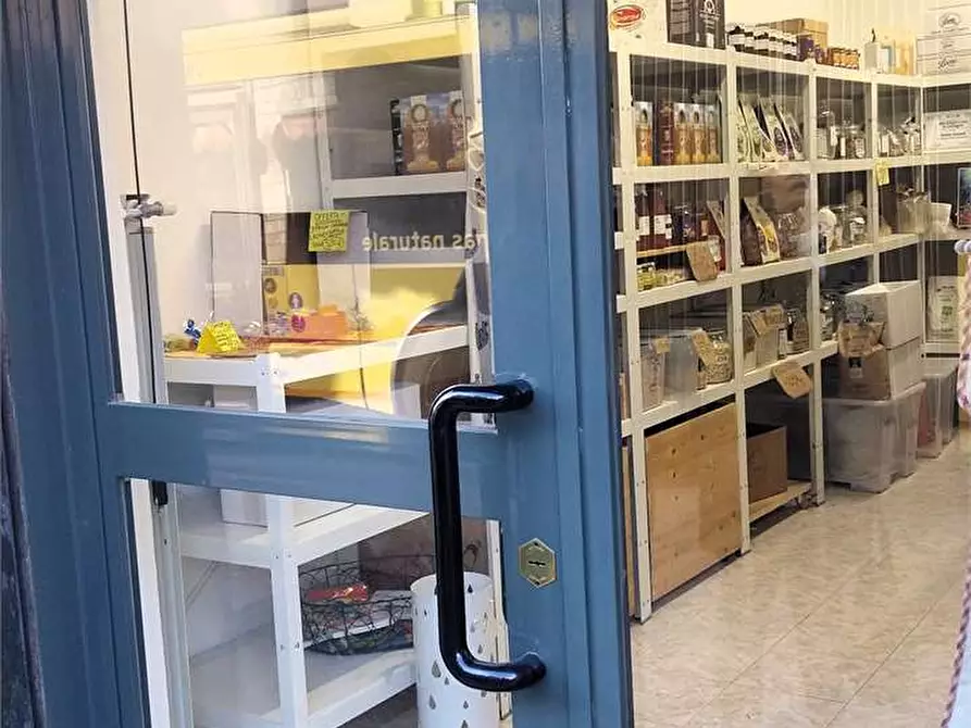 Immagine 6 di Negozio in affitto  in Corso Francia 306 a Collegno