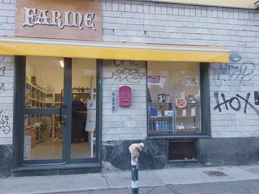 Immagine 12 di Negozio in affitto  in Corso Francia 306 a Collegno