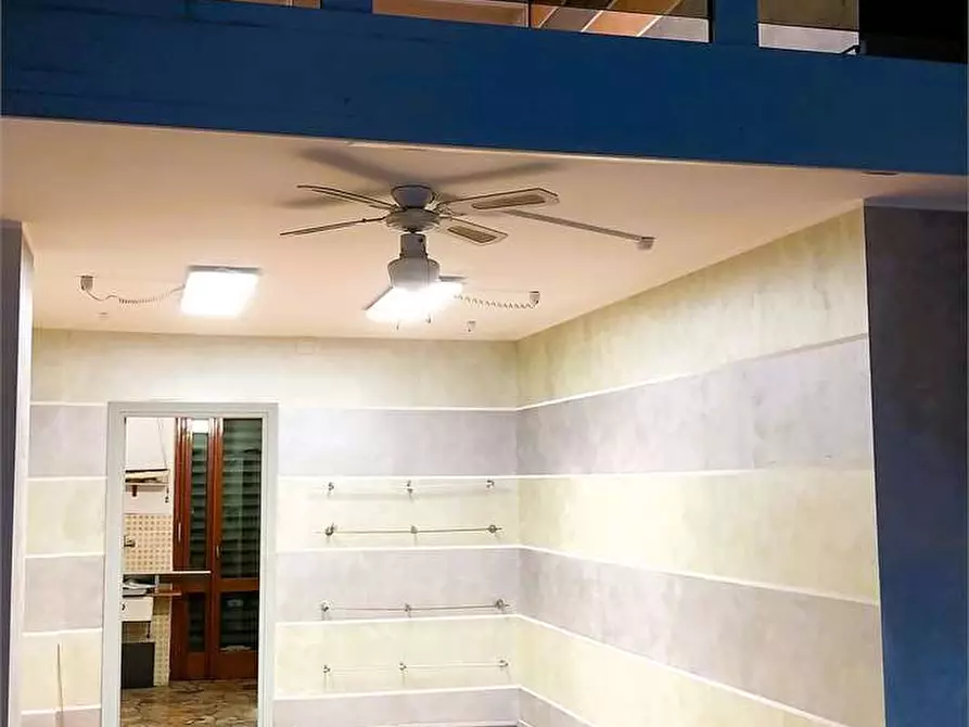 Immagine 11 di Negozio in affitto  in Via Po 12 a Rivoli