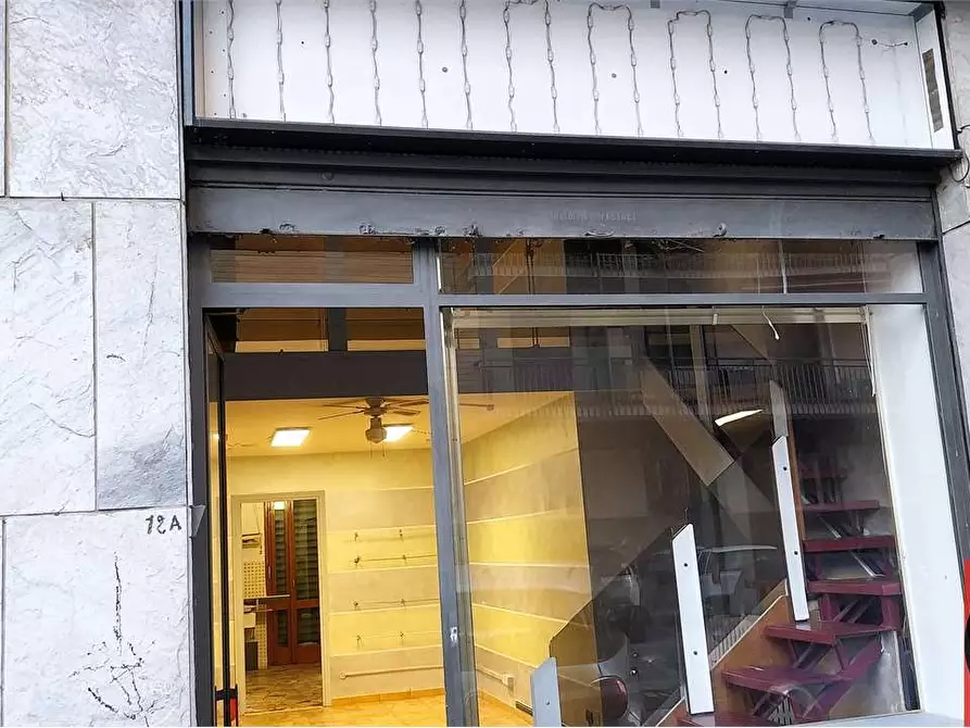 Immagine 3 di Negozio in affitto  in Via Po 12 a Rivoli