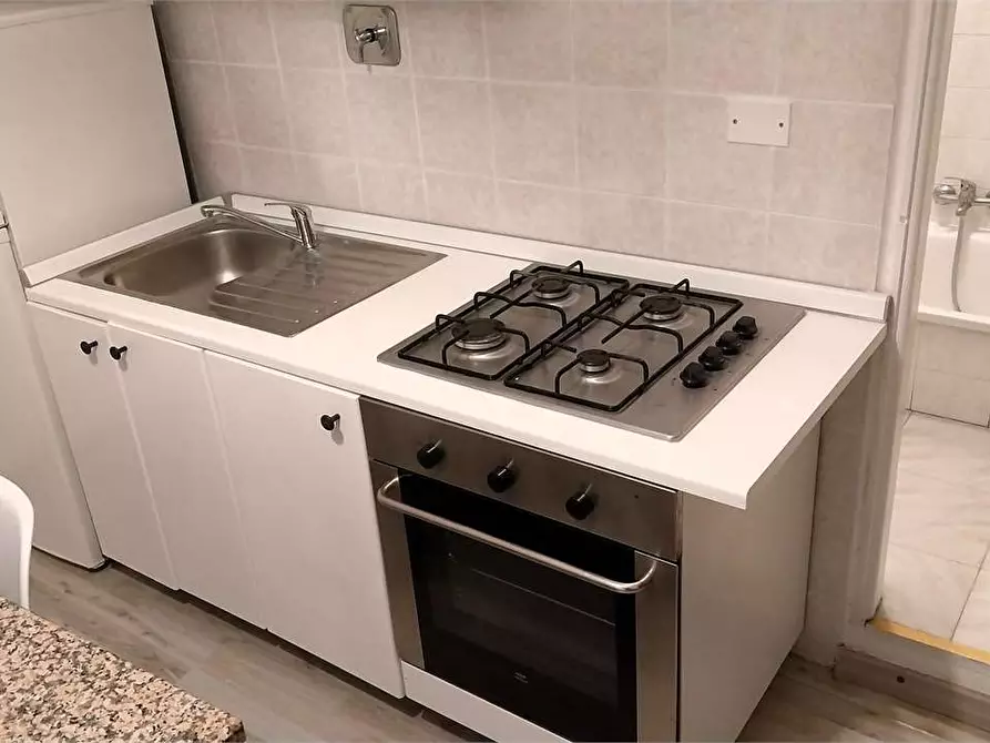 Immagine 4 di Bilocale in affitto  in via Leumann 21 a Rivoli