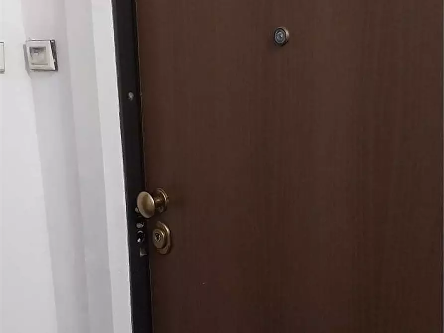 Immagine 14 di Bilocale in affitto  in via Leumann 21 a Rivoli