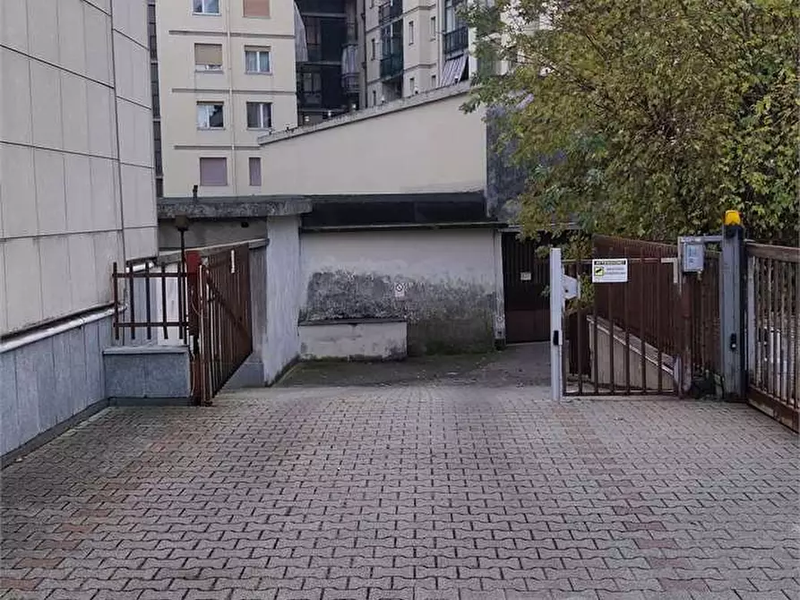 Immagine 1 di Garage in vendita  in Via Nizza a Rivoli