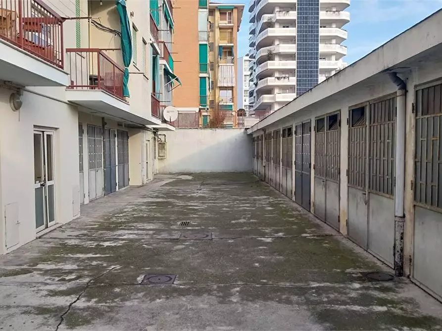 Immagine 3 di Garage in vendita  in Via Marsala 15 a Collegno