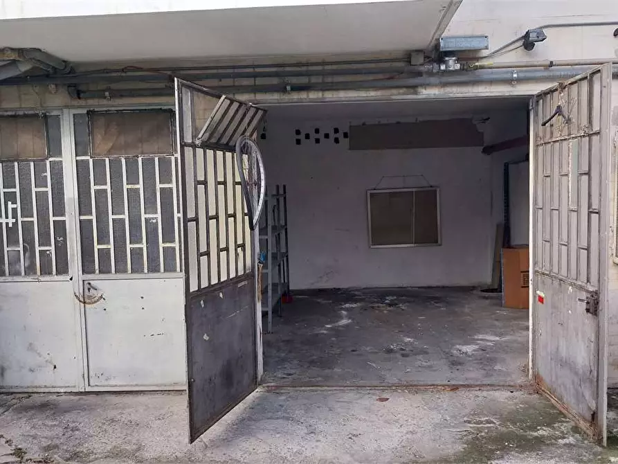 Immagine 10 di Garage in vendita  in Via Marsala 15 a Collegno