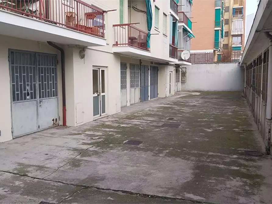 Immagine 15 di Garage in vendita  in Via Marsala 15 a Collegno